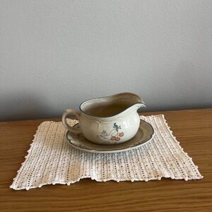 Vintage Ceramic Gravy Boat with Underplate - Cream with Floral Accent